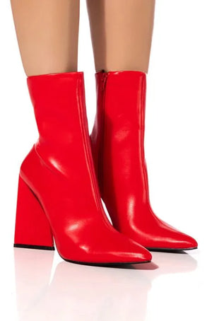 SIMPLY IRRESISTABLE CHUNKY PU BOOTIE IN RED