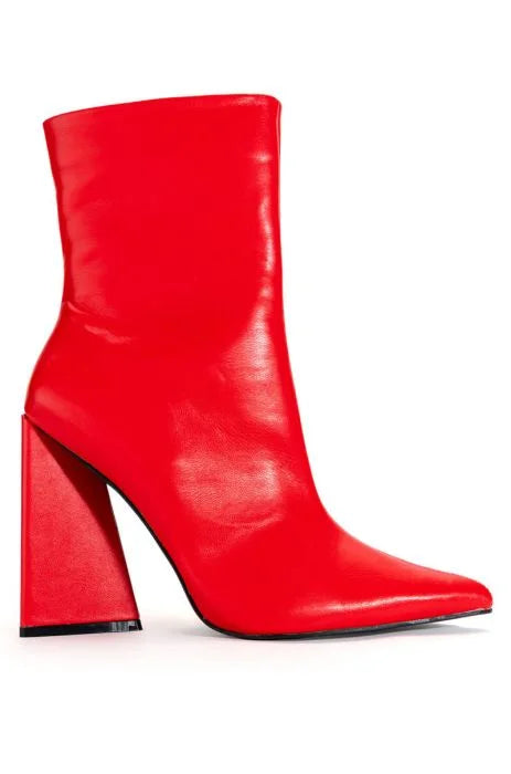 SIMPLY IRRESISTABLE CHUNKY PU BOOTIE IN RED